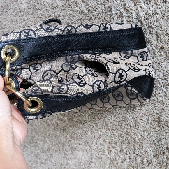 MK Michael Kors Bag - Picture 6 of 14